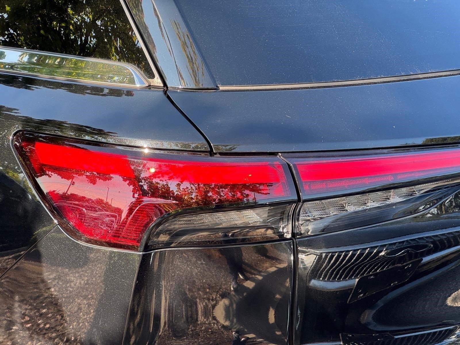Used 2023 Mineral Black INFINITI SENSORY image 9