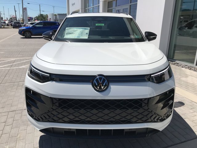New 2026 Opal White Pearl Volkswagen SE R-Line Black image 3