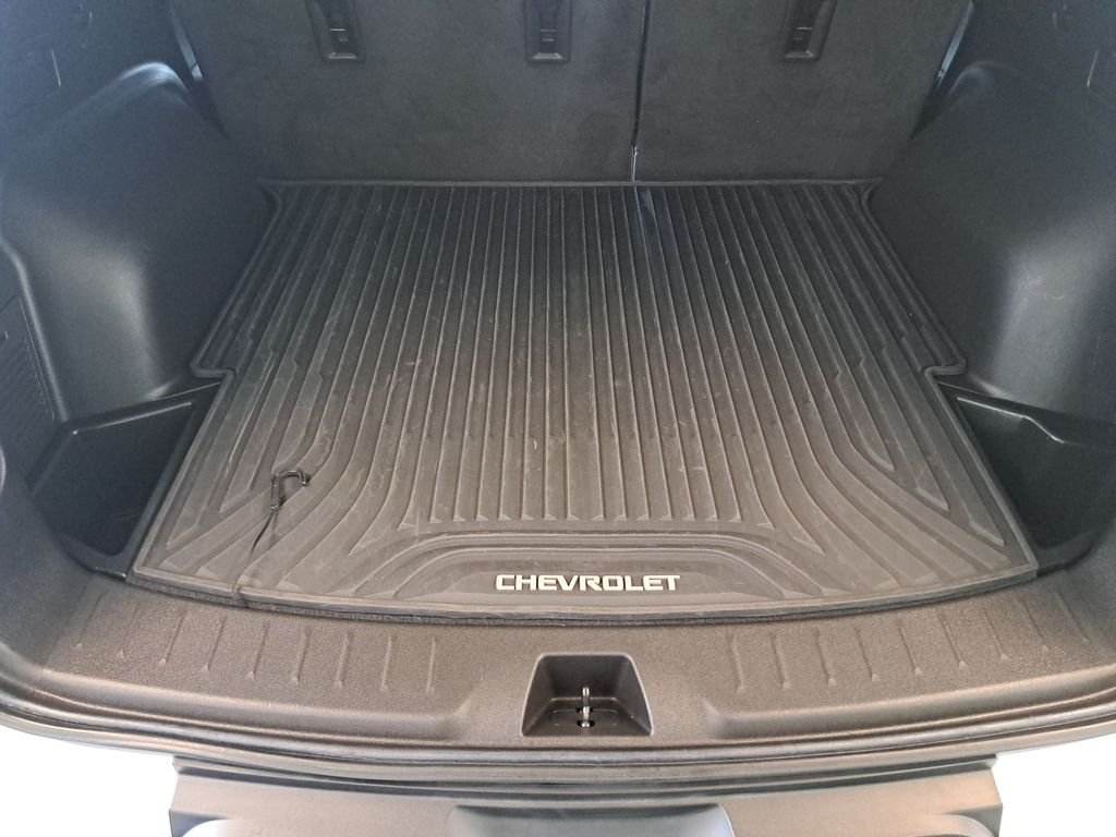 Used 2022 Silver Chevrolet LT image 33