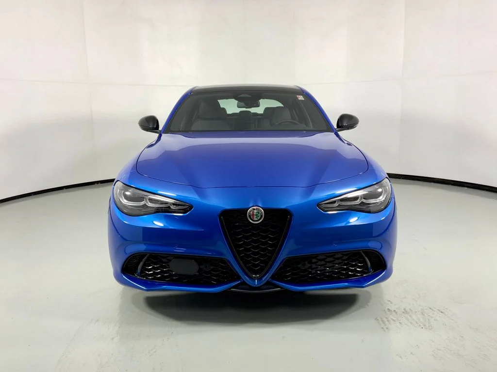 New 2026 Misano Blue Metallic Exterior Paint Alfa Romeo Sprint image 5