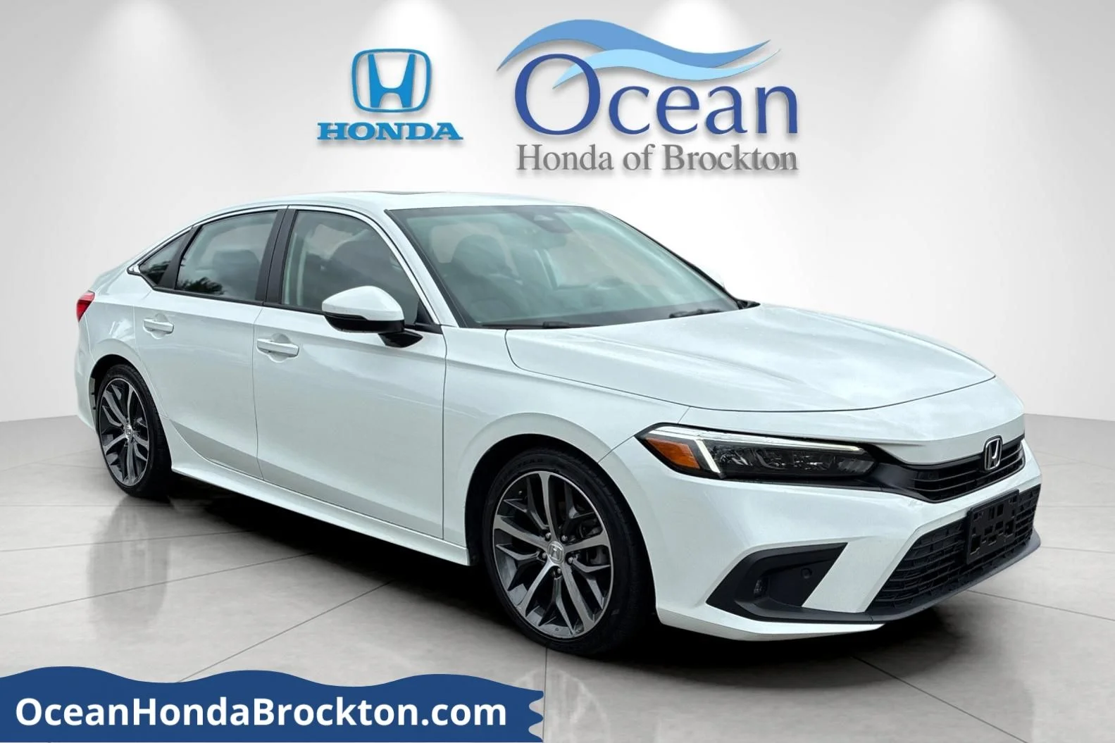 Used 2024 Platinum White Pearl Honda Touring image 1