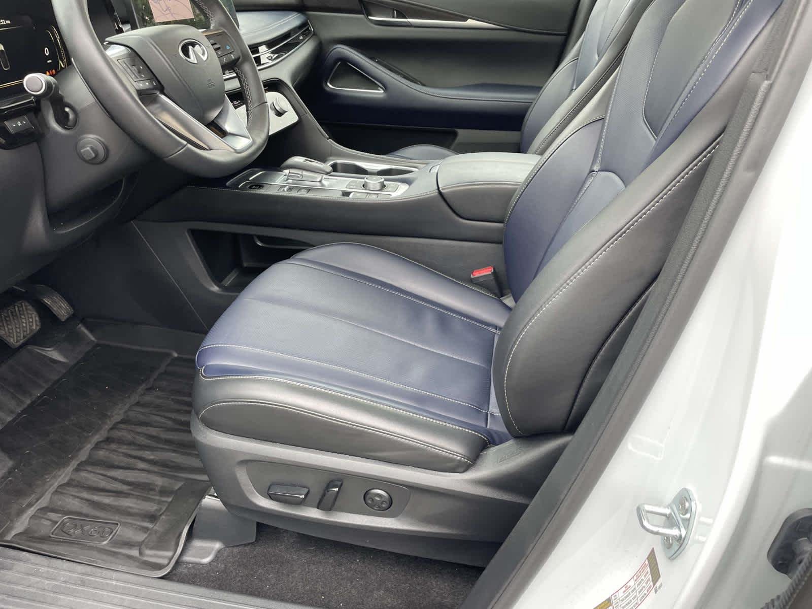 Used 2026 Radiant White INFINITI SPORT image 20