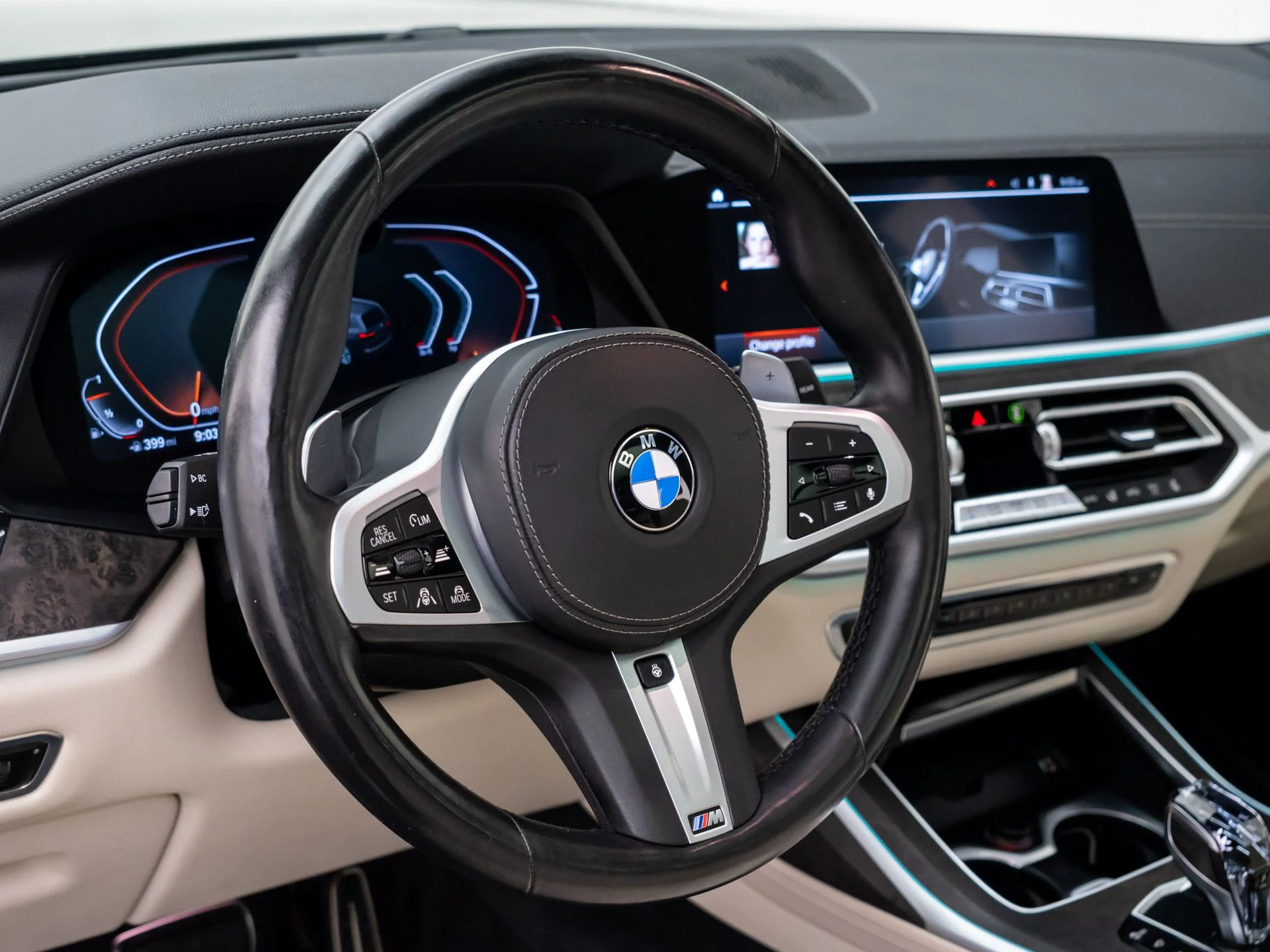 Used 2021 Black BMW xDrive40i image 13
