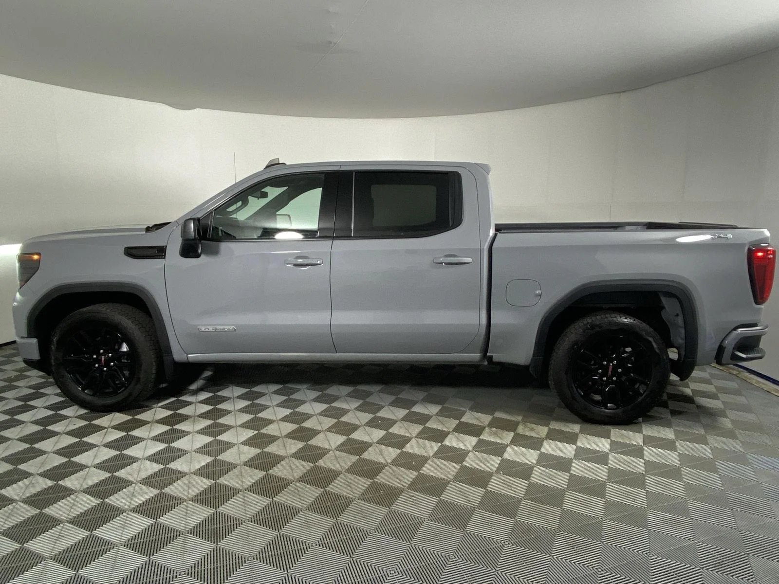 Used 2024 Gray GMC Elevation image 14