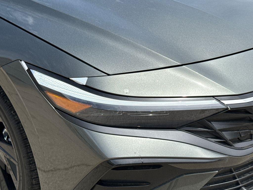 New 2026 Gray Hyundai SEL Sport Premium image 4