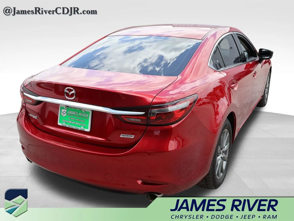 Used 2018 Red Mazda Sport image 5