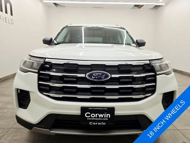 New 2026 Star White Metallic Tri-Coat Ford Active image 7
