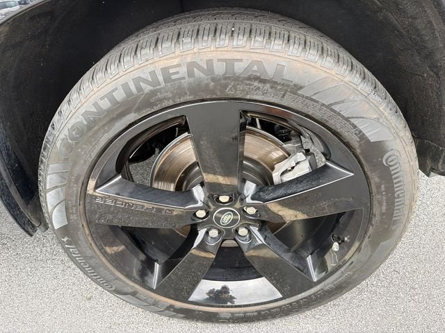 Used 2025  Land Rover X-Dynamic SE image 20