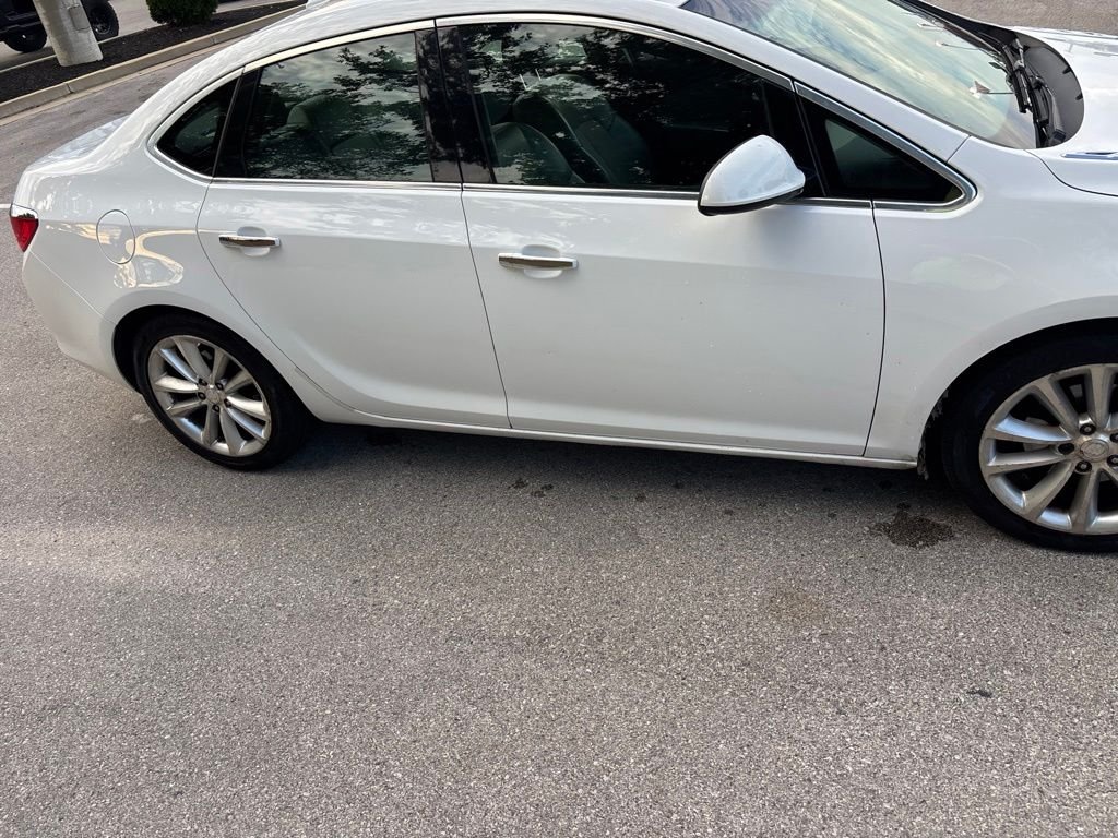Used 2014 White Buick Base image 5