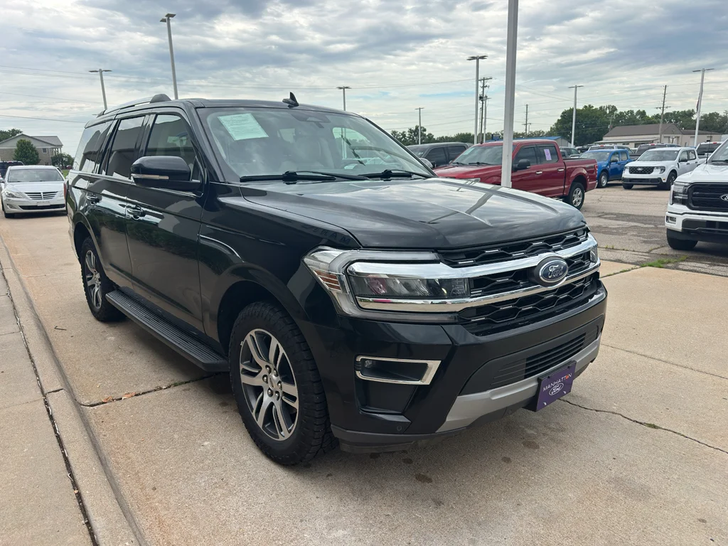 Used 2024 Agate Black Metallic Ford Limited image 39