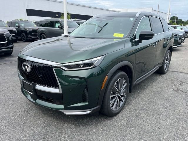 New 2027 Deep Emerald INFINITI Luxe AWD image 7