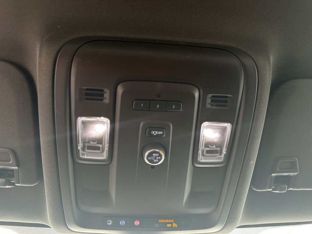 Used 2021 Blue GMC SLT image 25