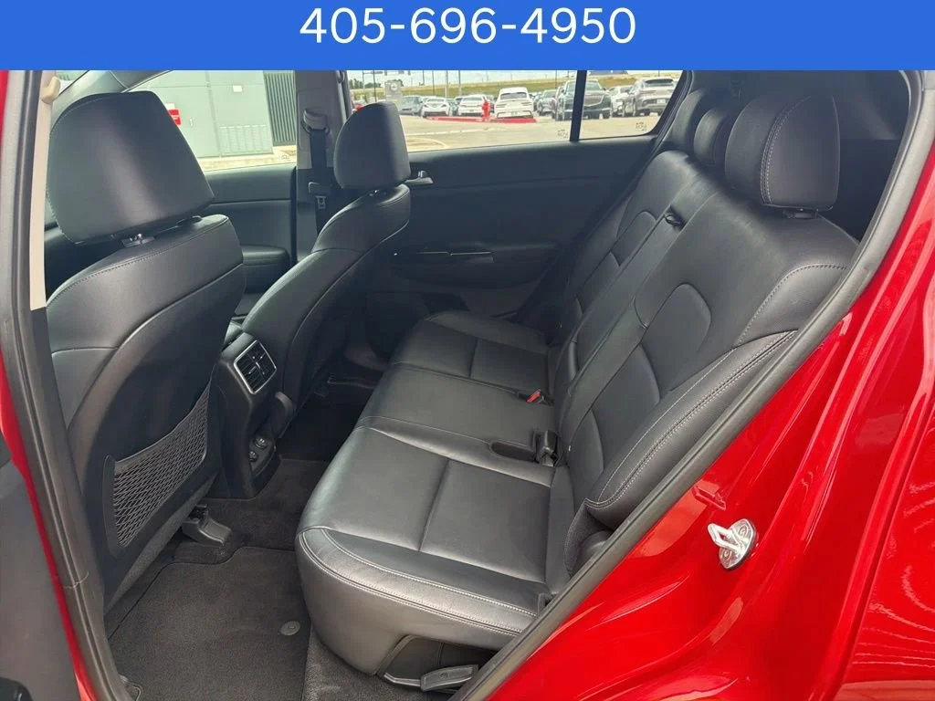 Pre-Owned 2019 Kia Sportage EX