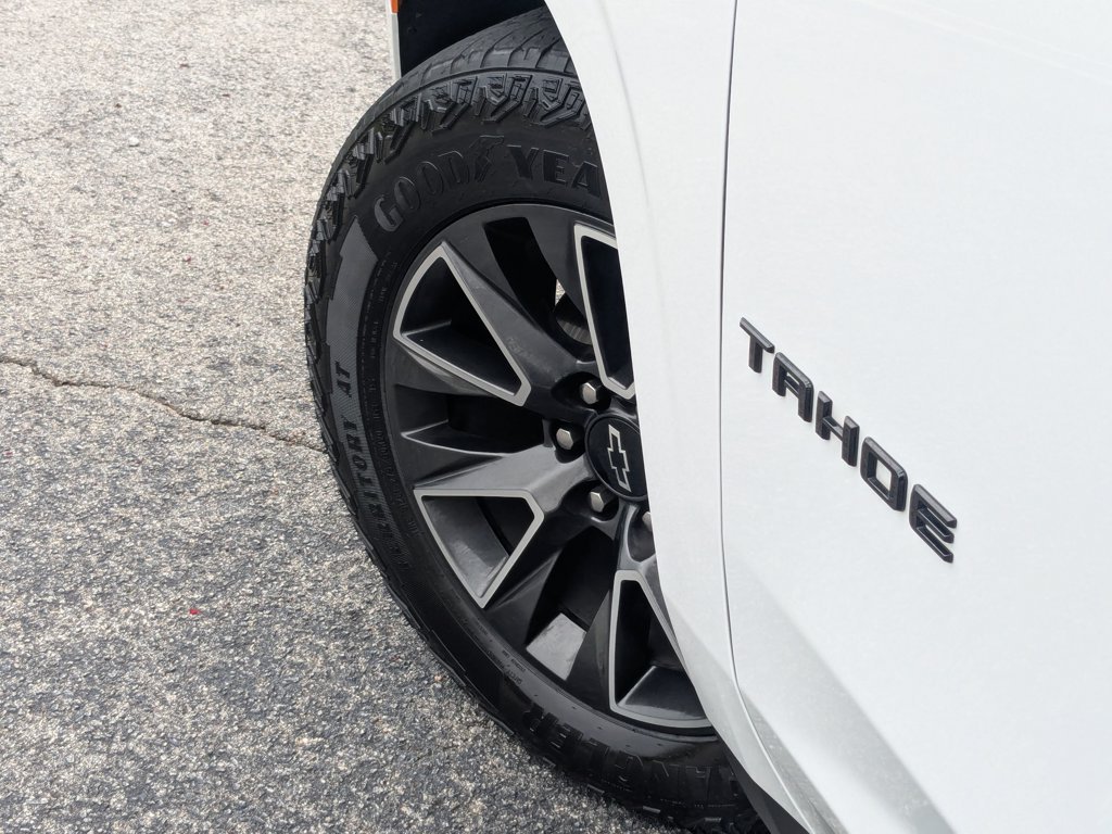 Used 2023 Summit White Chevrolet Z71 image 9