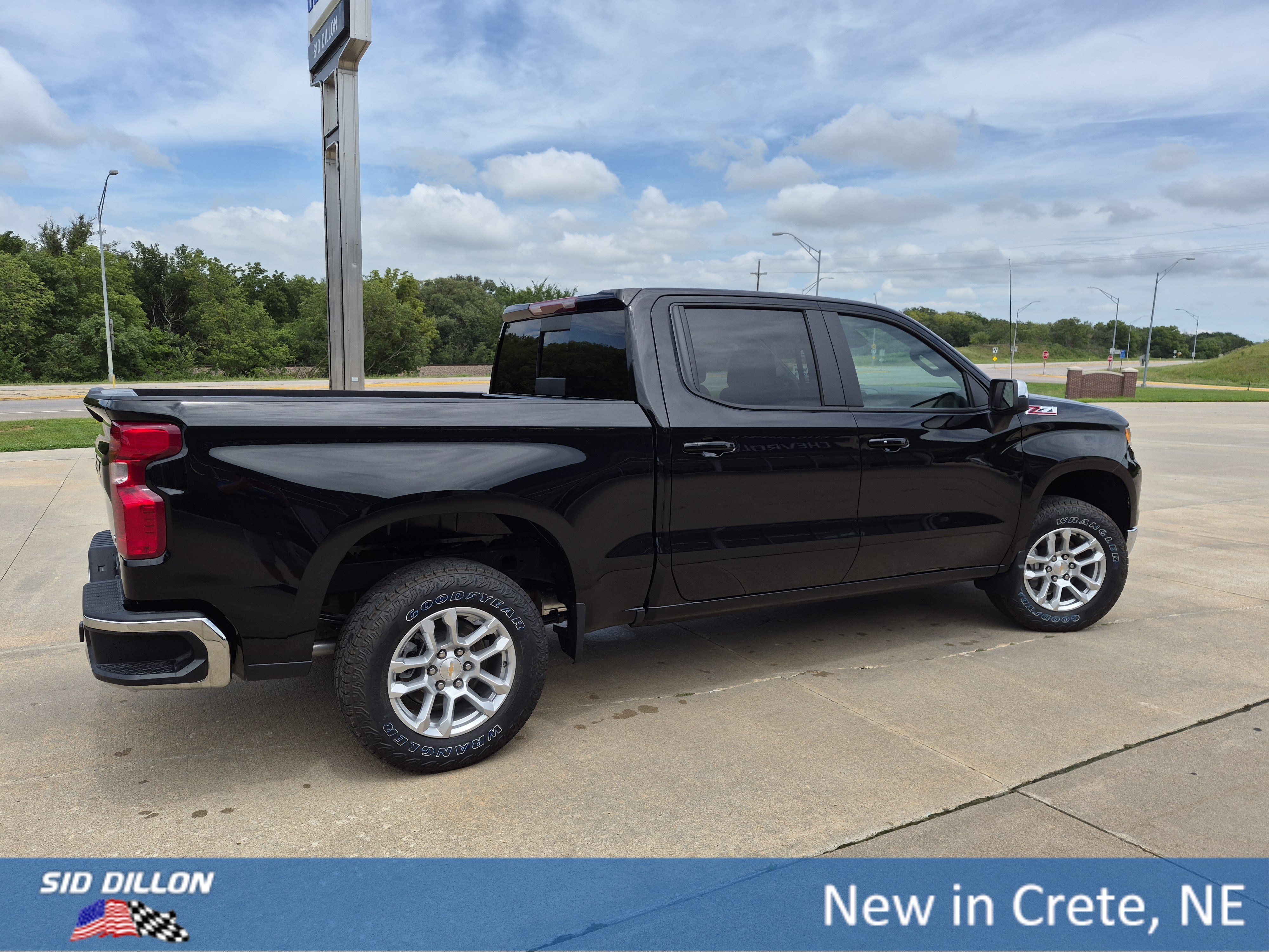 New 2026 Black Chevrolet LT image 14