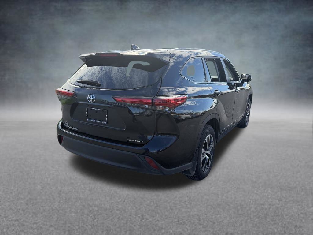 Used 2023 Black Toyota XLE image 5
