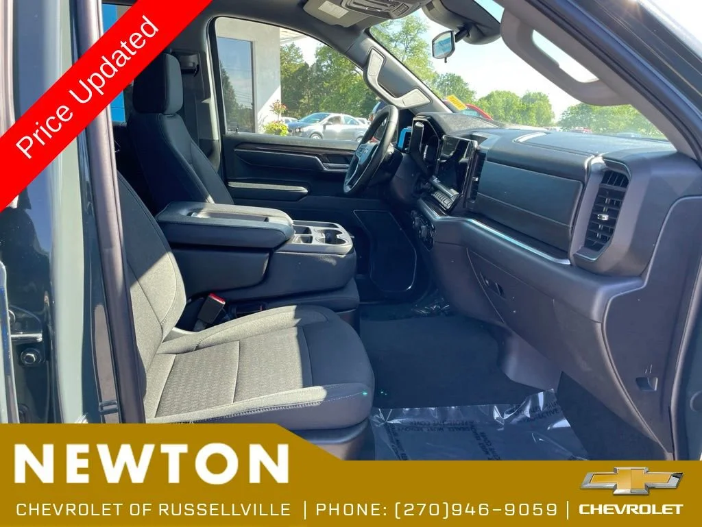 Used 2025 Cypress Gray Chevrolet LT (2FL) image 10