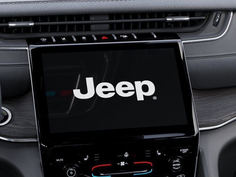 New 2025 Bright White Clear-Coat Exterior Paint Jeep Limited image 18