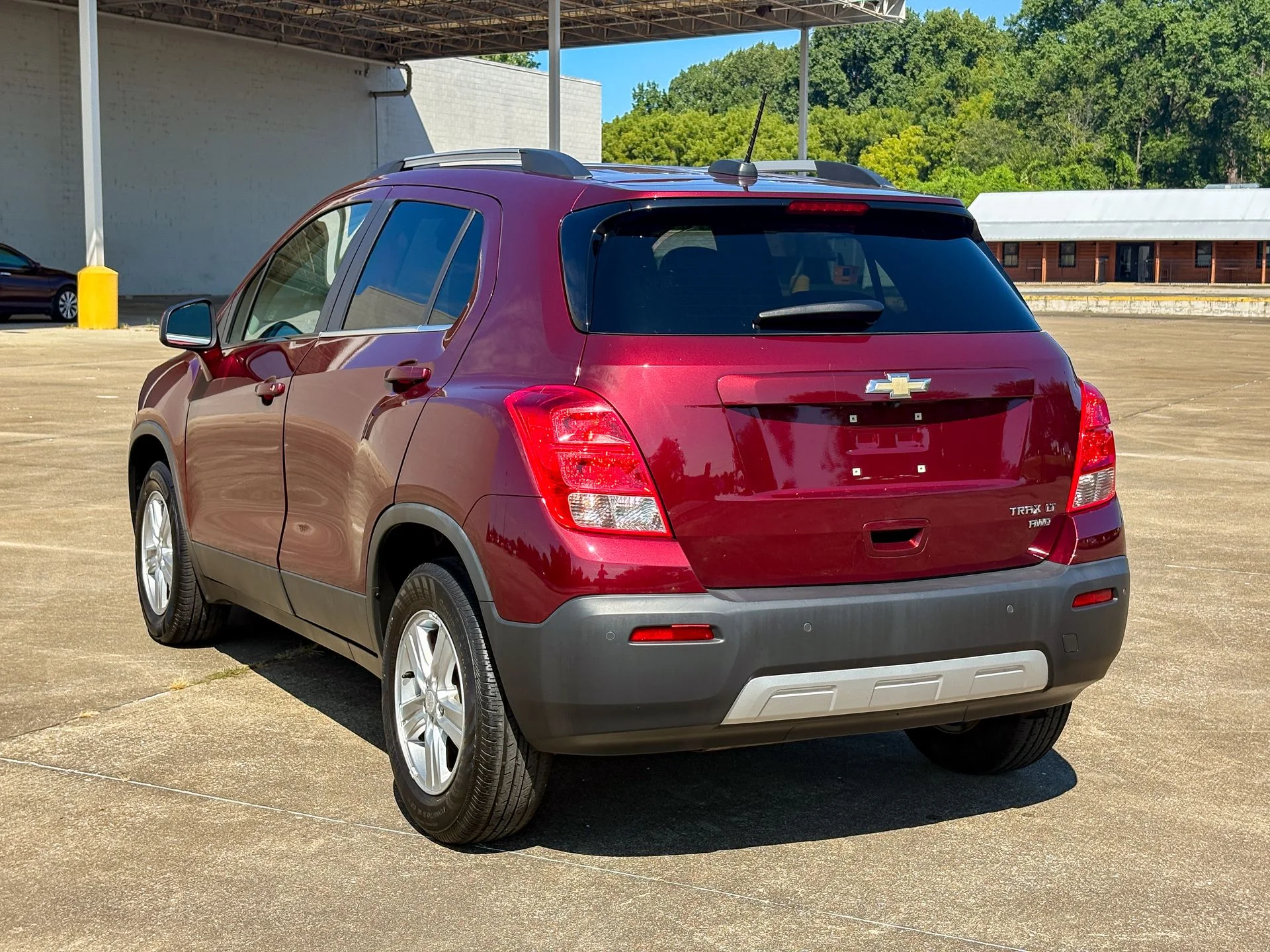Used 2016 Red Chevrolet LT image 8