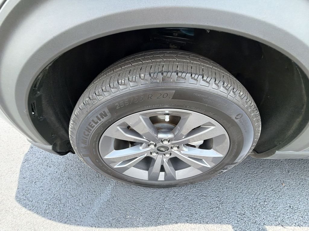 Used 2025 Gray Ford Active image 18