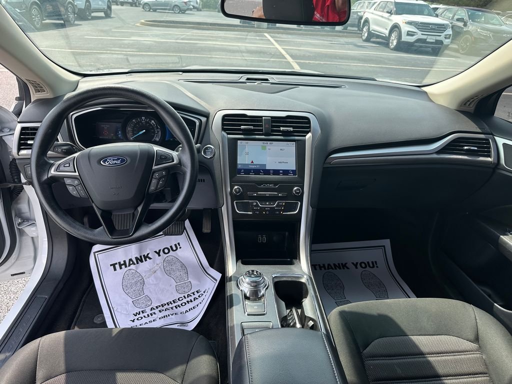 Used 2020 White Ford SE image 15
