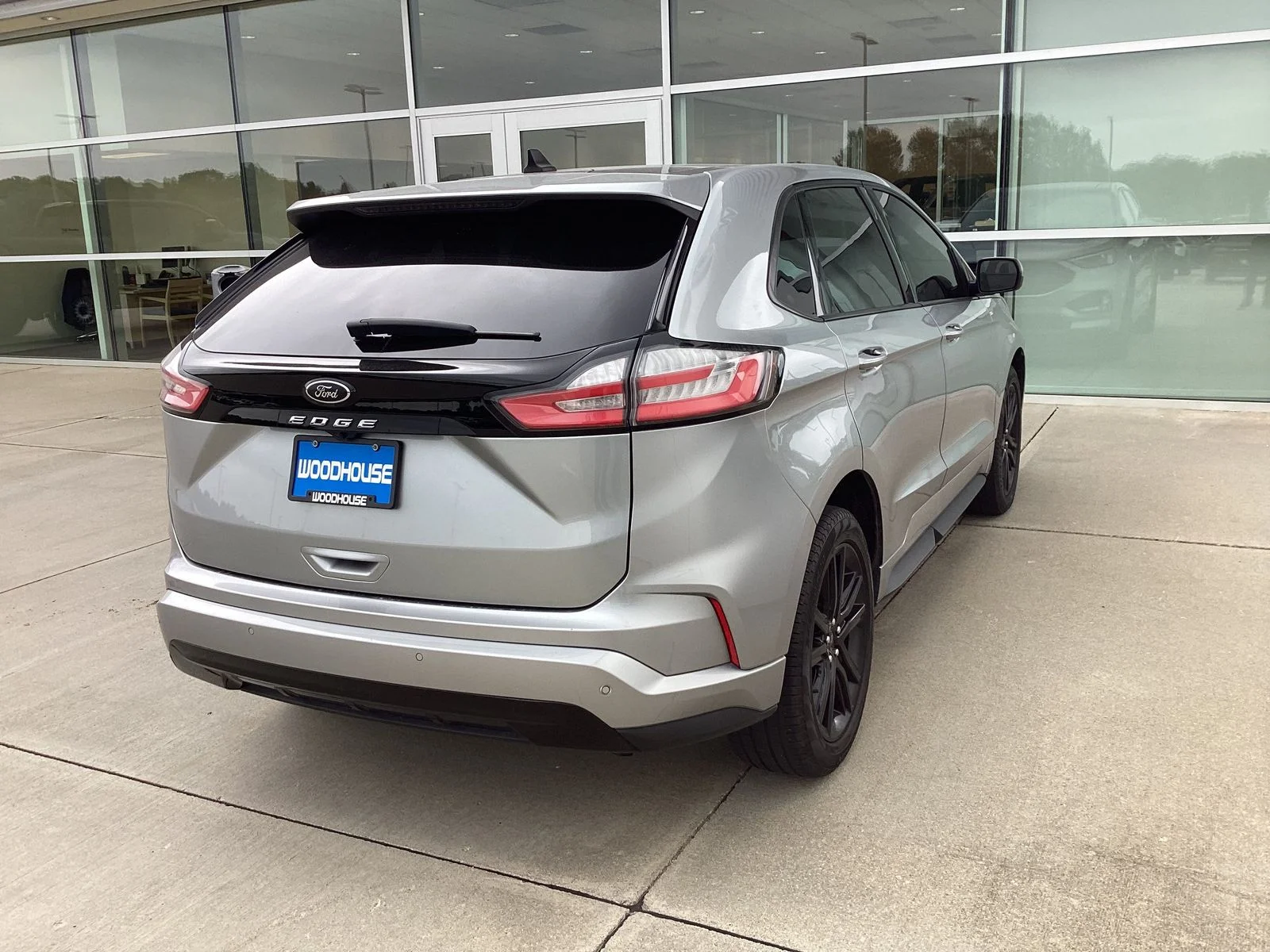 Used 2024 Silver Ford ST Line image 3