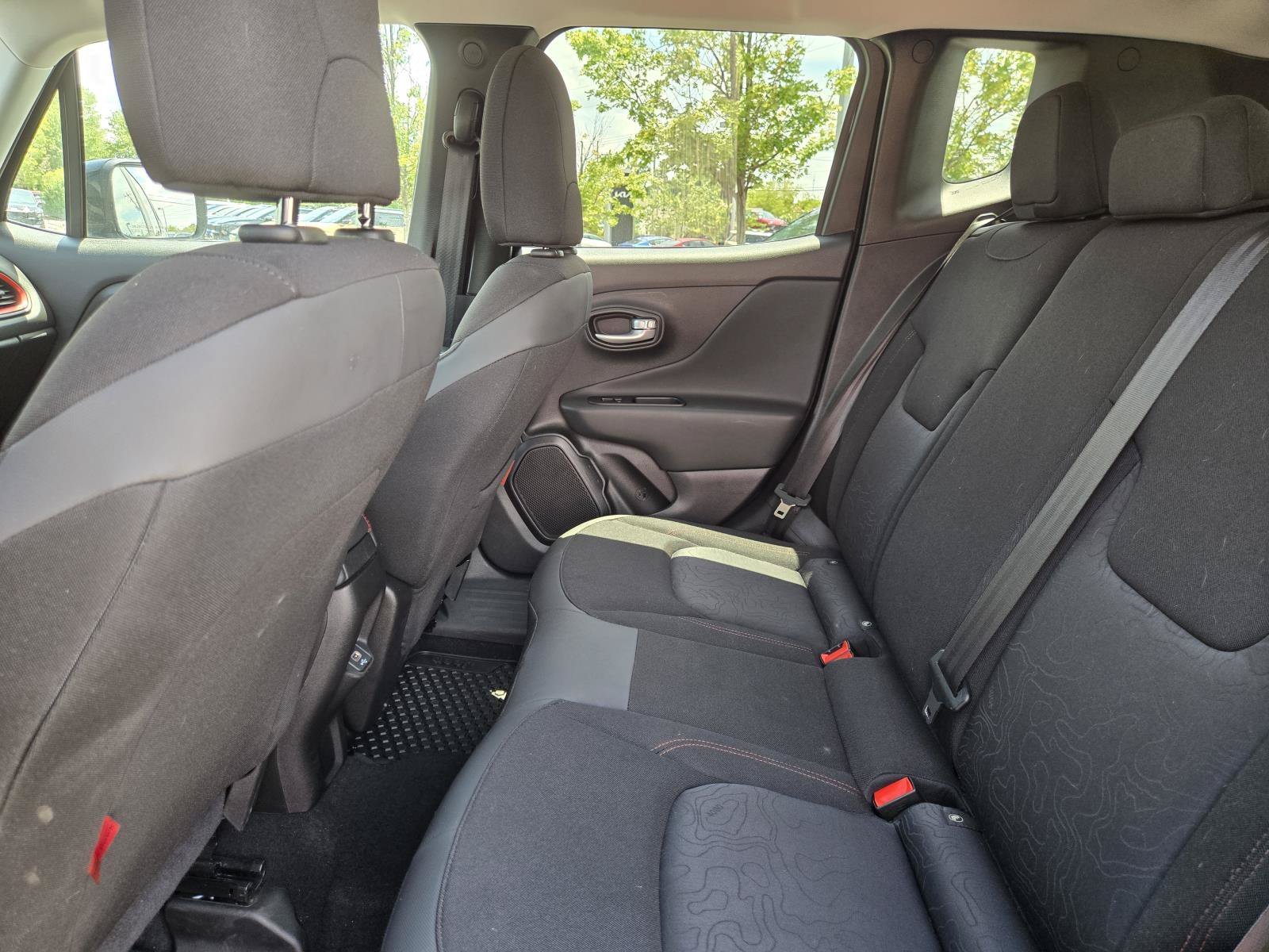 2023 Jeep Renegade Trailhawk - Photo 14