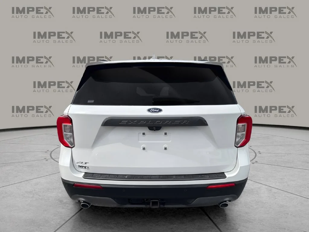 Used 2022 White Ford XLT image 4