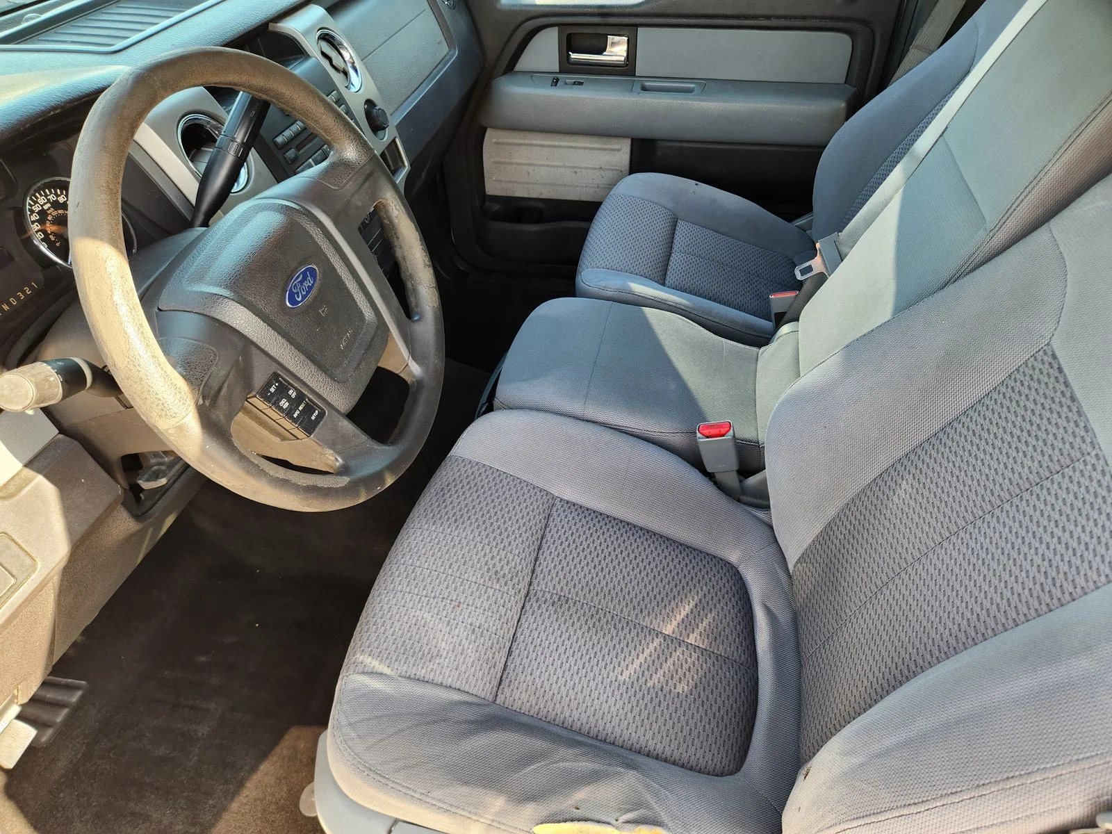 Used 2012 White Ford XLT image 12