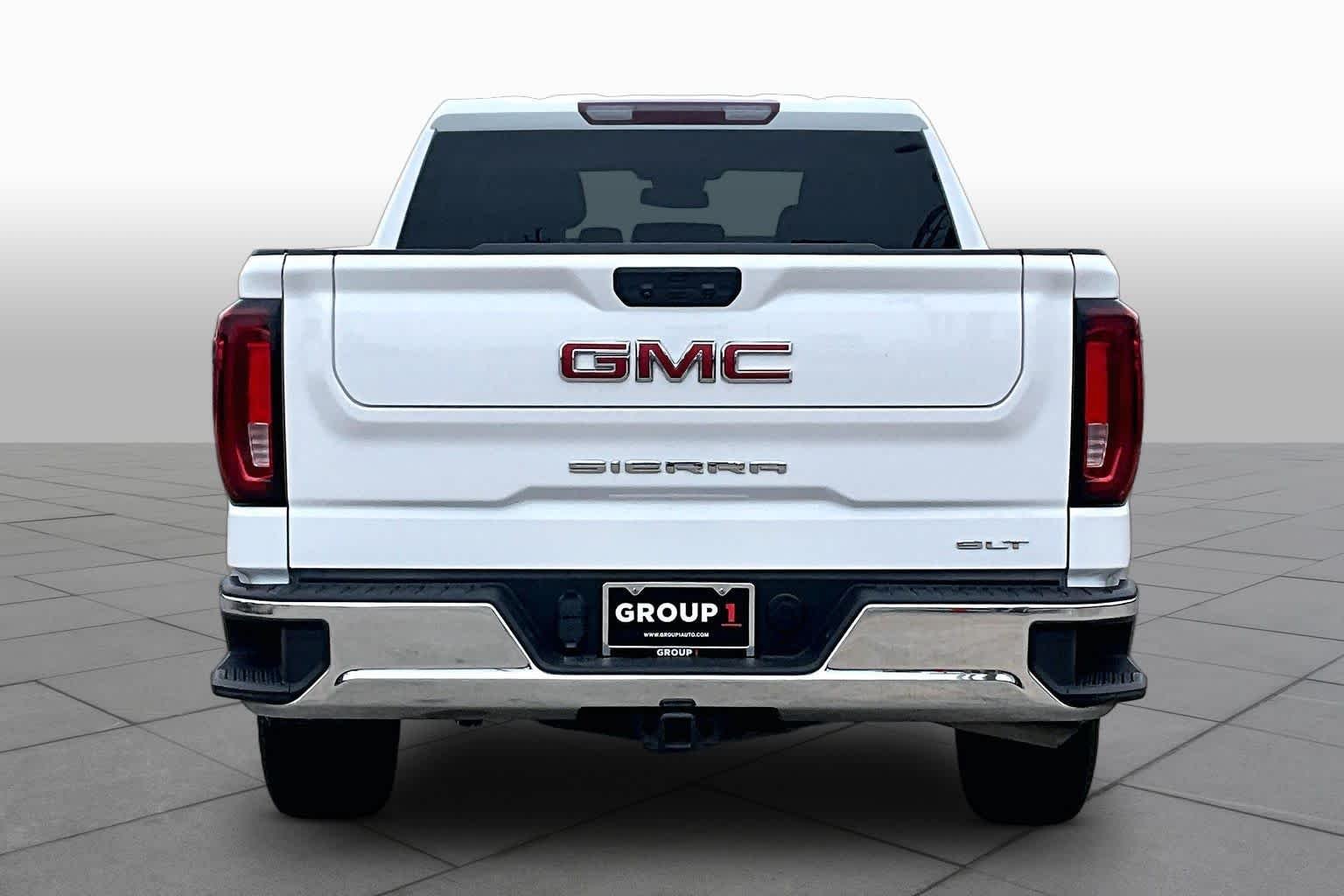 Used 2023 Sterling Metallic GMC AT4X image 5