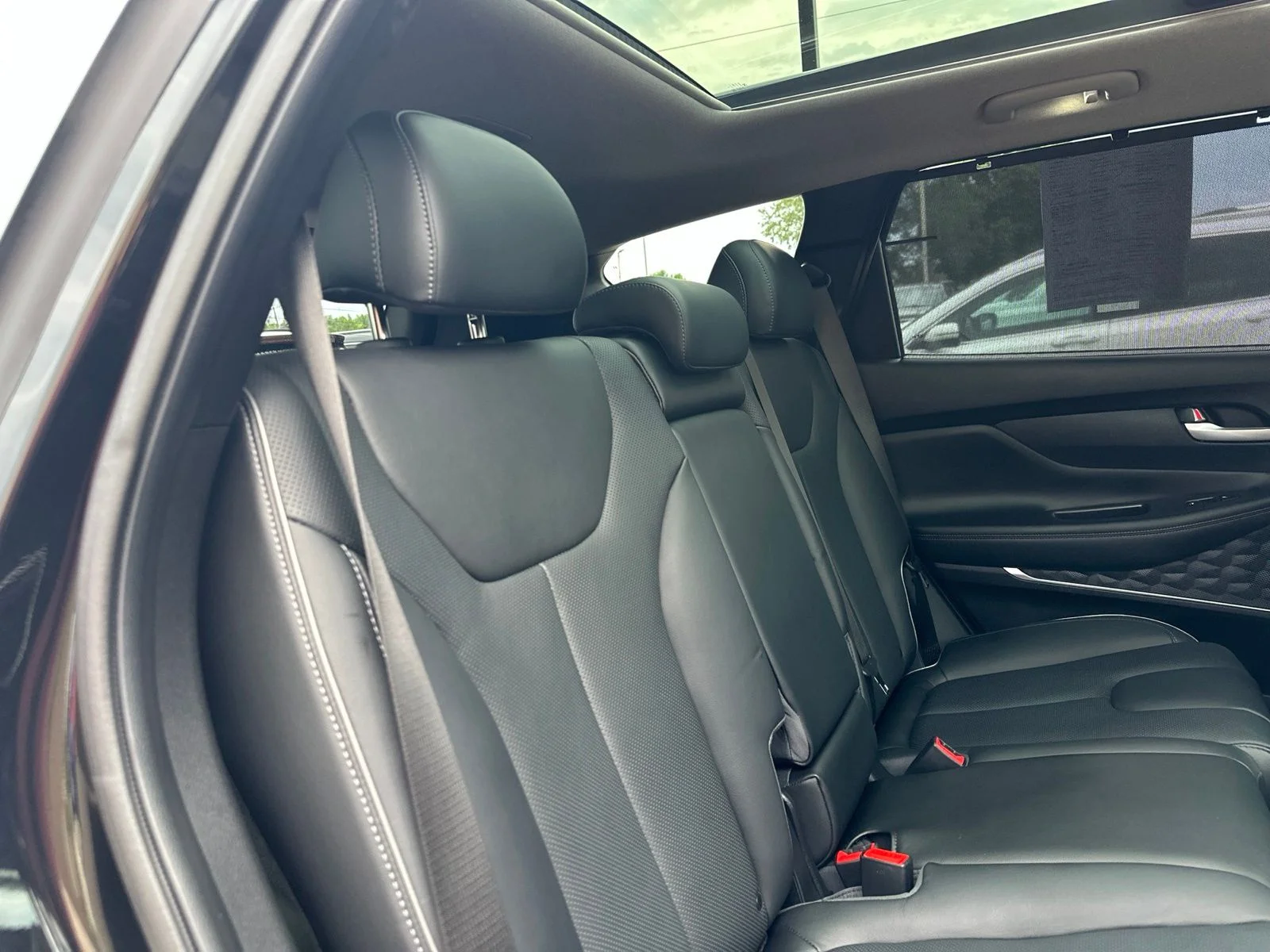 Used 2023 Black Hyundai Limited image 35