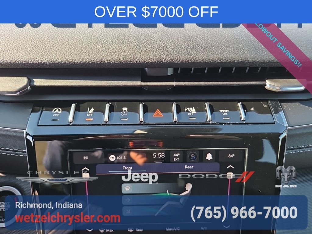New 2025 Velvet Red Pearl-Coat Exterior Paint Jeep Laredo image 21
