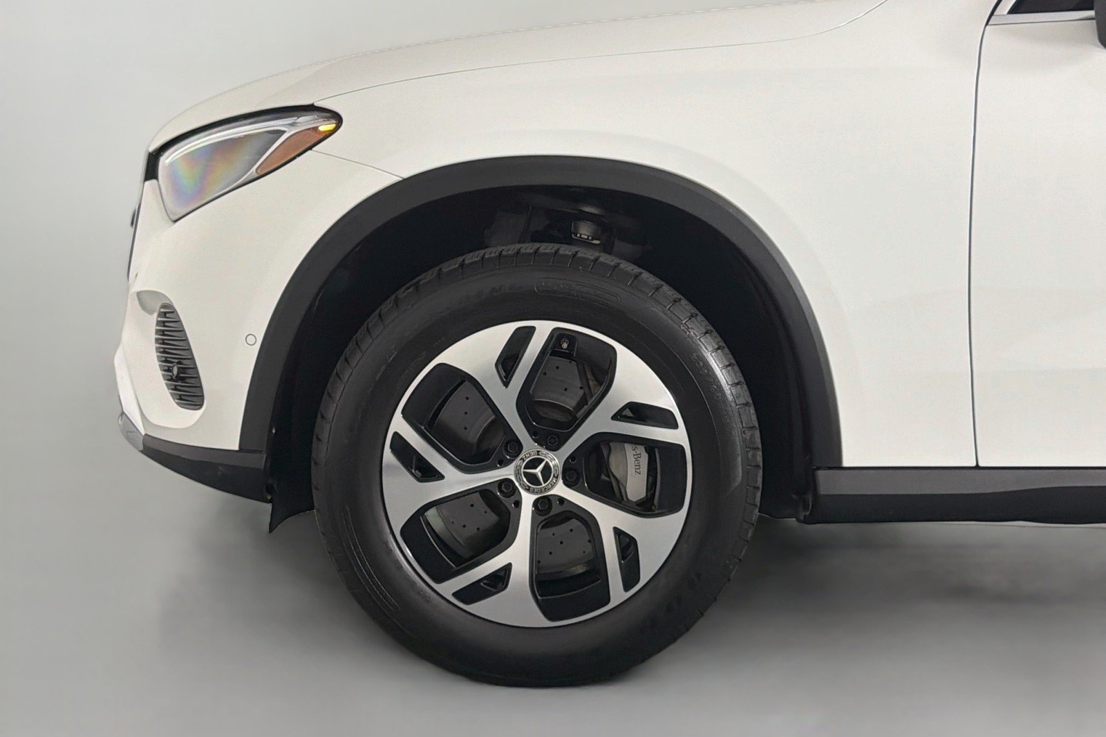 Certified Used 2025 Polar White Mercedes-Benz 350e image 11