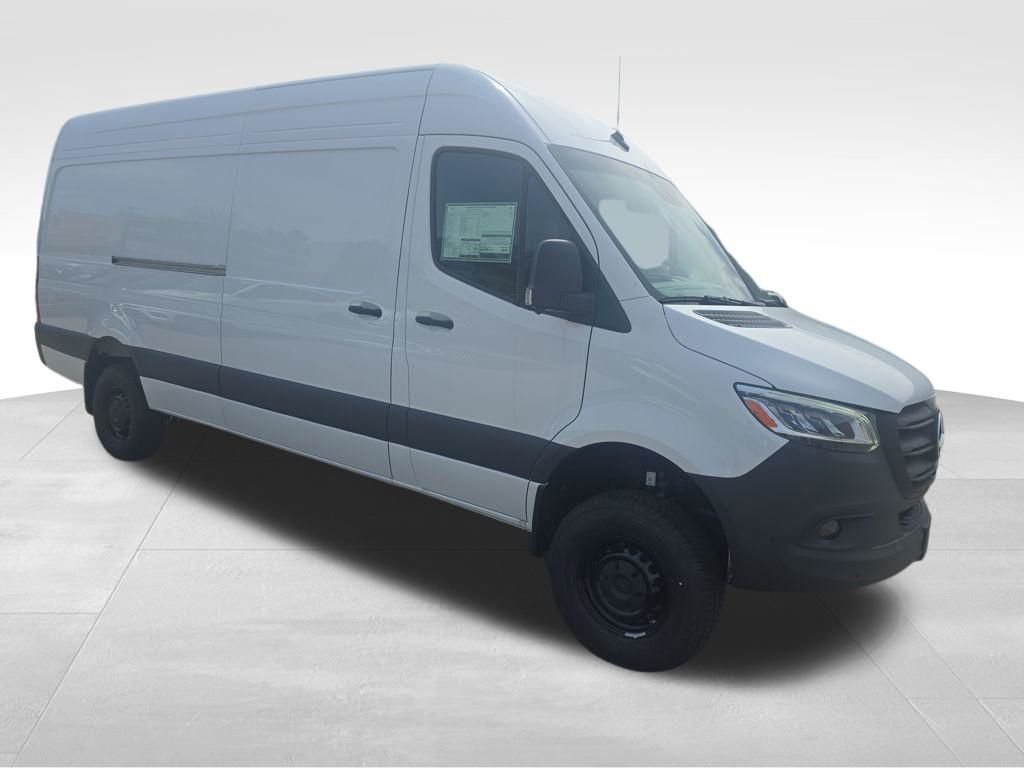 New 2026 Arctic White Mercedes-Benz Cargo 170 WB image 7