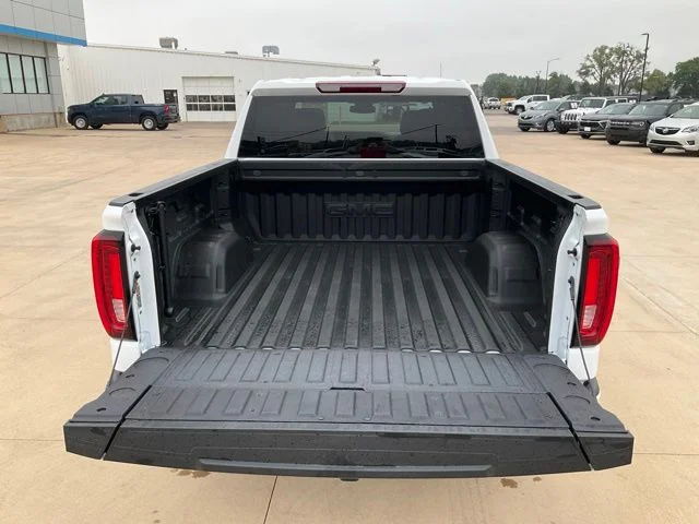 Used 2025 White GMC AT4 image 46