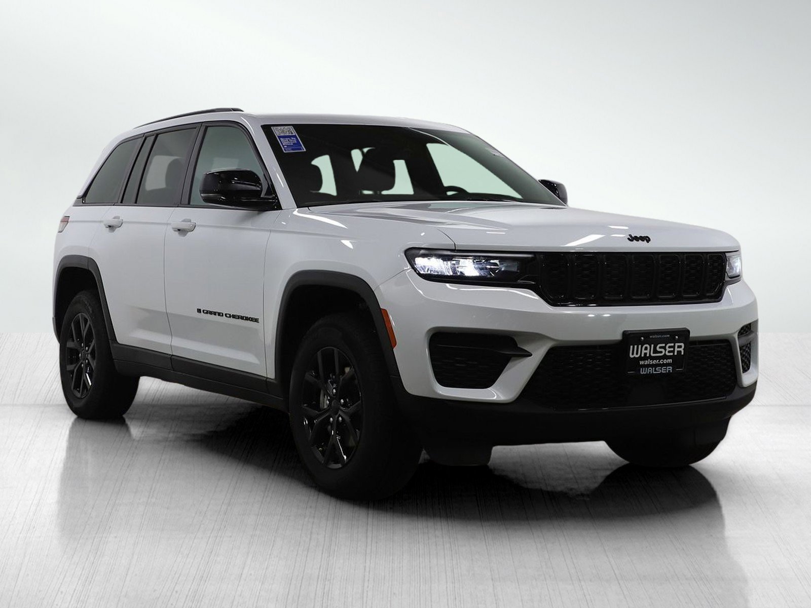 Used 2025 Bright White Clearcoat Jeep Altitude image 8