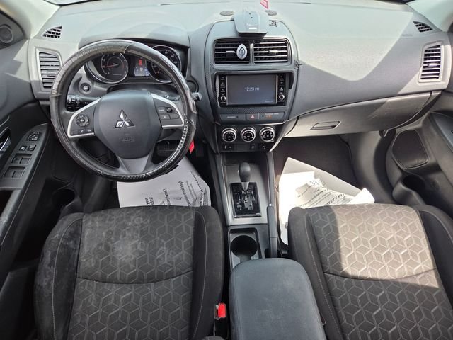 Used 2021  Mitsubishi 2.0 ES image 9