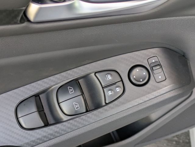 2025 Nissan Altima SV - Photo 19
