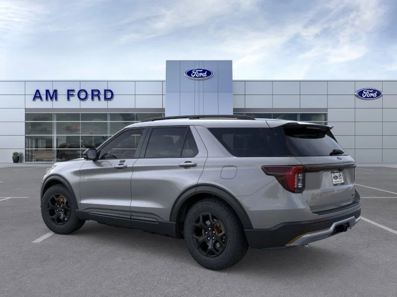 New 2026 Carbonized Gray Metallic Ford Tremor® image 4