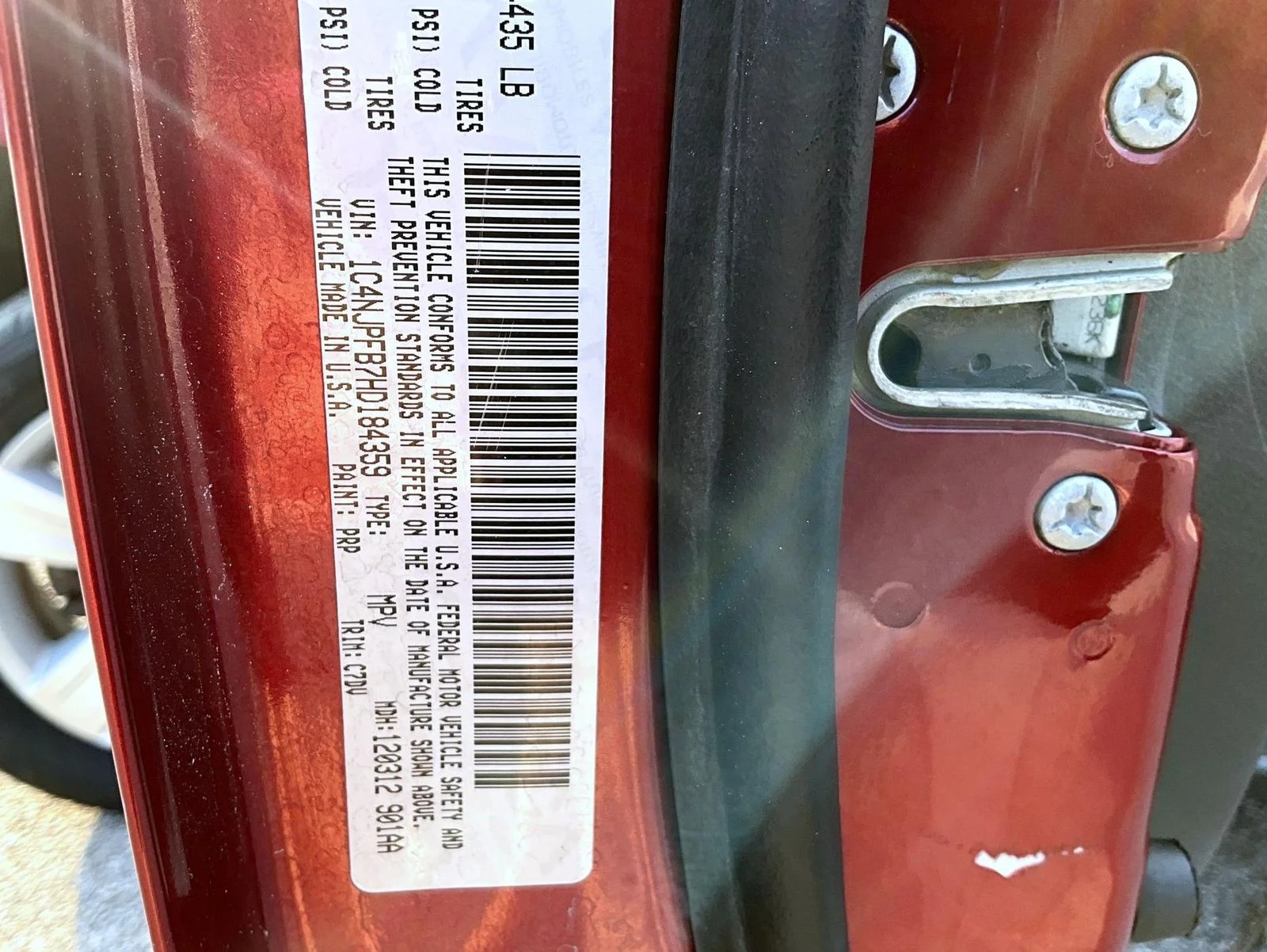 Used 2017 Red Jeep Latitude image 26