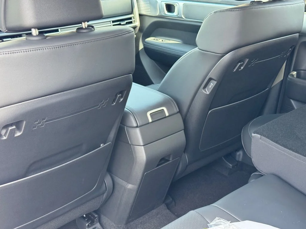 Used 2026 White Hyundai SEL image 19