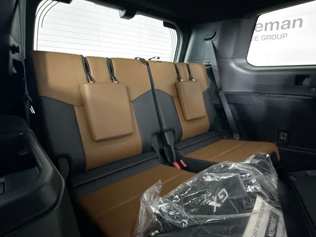 Used 2025 Caviar Lexus 550 Luxury+ image 28
