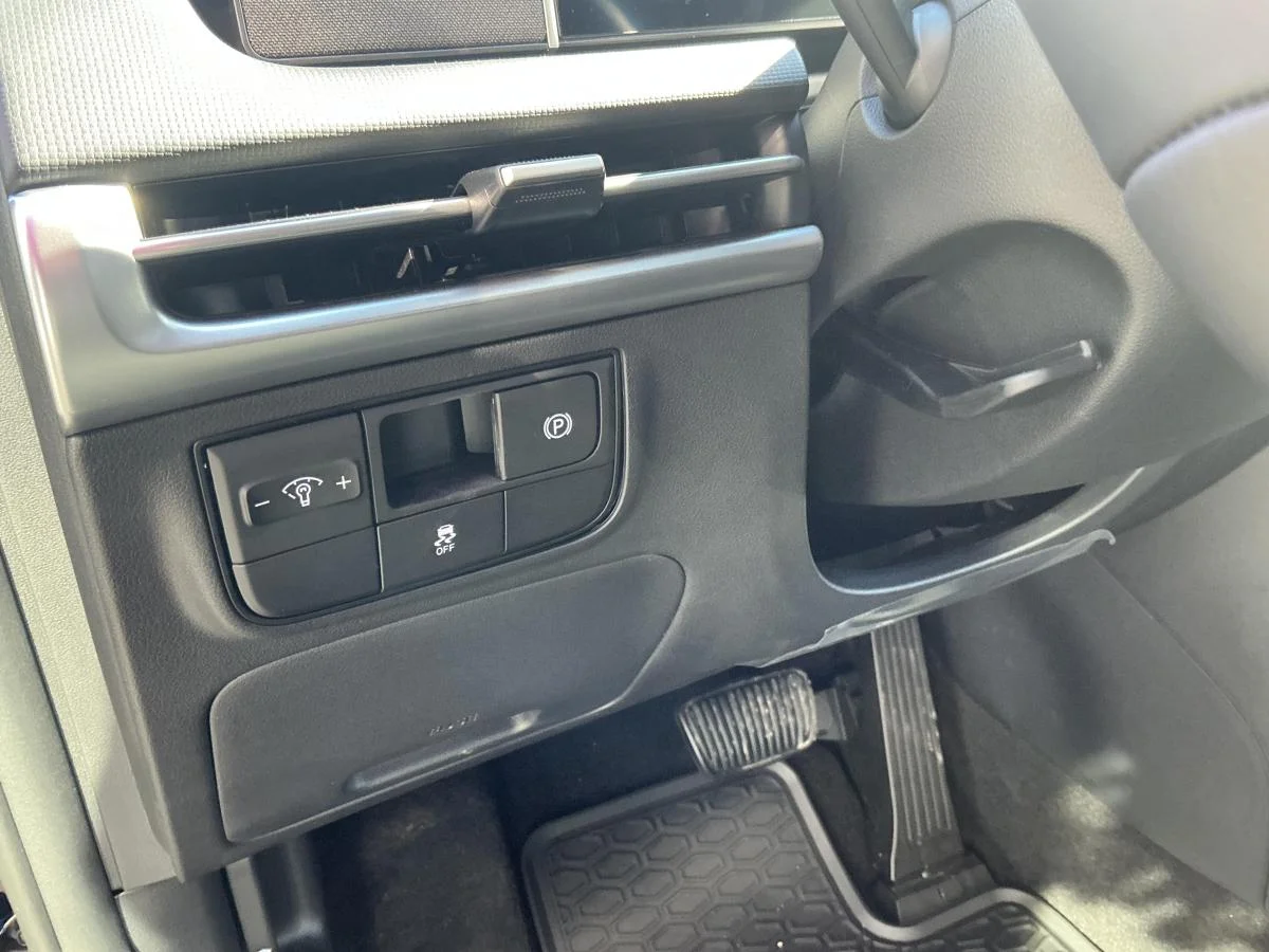 New 2026 Black Hyundai Preferred image 16