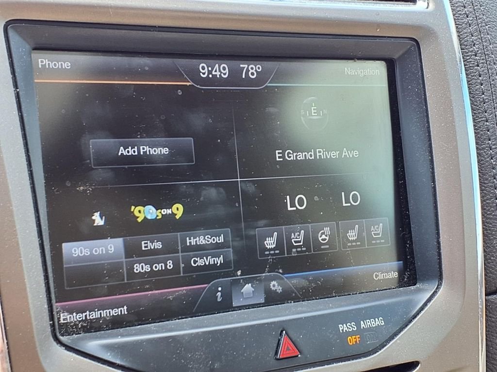 Used 2013 Silver Lincoln Base image 19