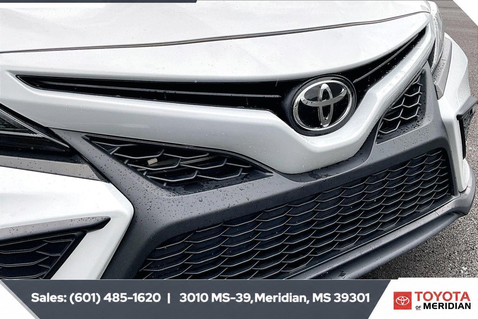 Used 2024 Ice Edge Toyota SE image 21