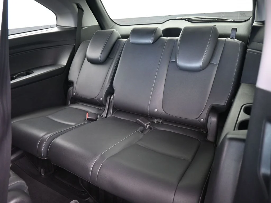 Used 2024 Gray / Black Honda EX-L image 33