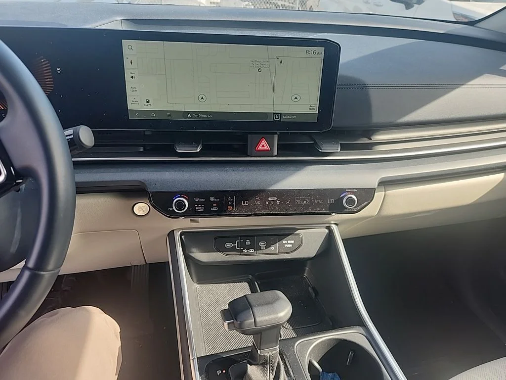 Certified Used 2025 White Kia EX image 24