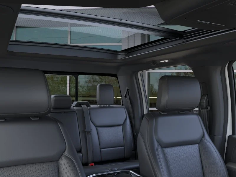 New 2026 Oxford White Ford Lariat® image 43