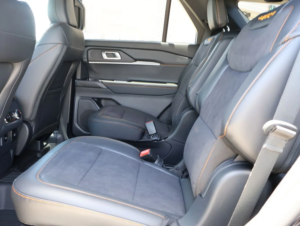 New 2026 Agate Black Metallic Ford Tremor® image 20