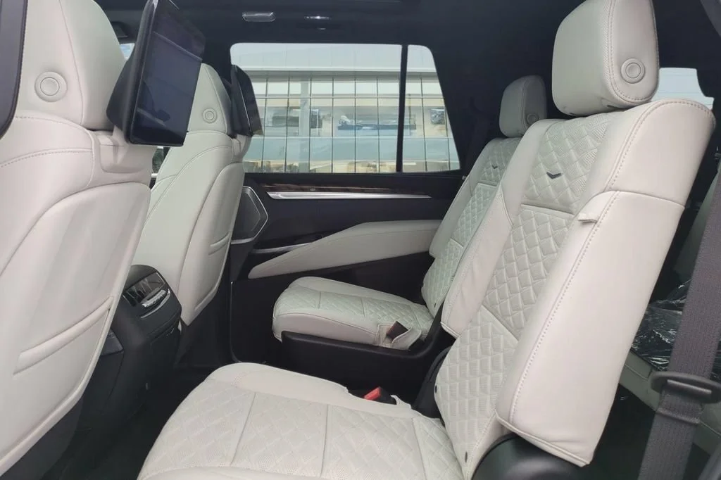 2026 Cadillac Escalade Platinum Sport - Photo 21